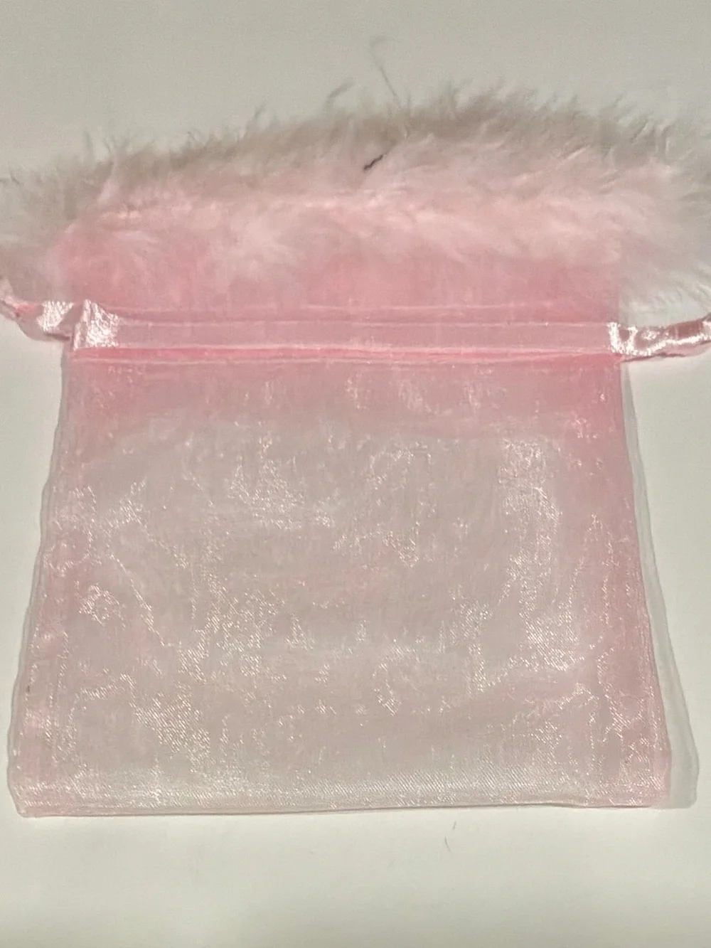 NWOT…26  Organza Drawstring Bag - Pink & White